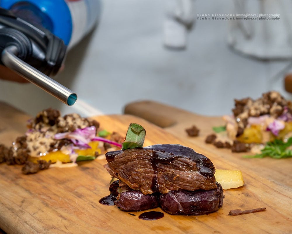 Featured image for “La haute gastronomie métisse trouve sa place au festival du voyageur”